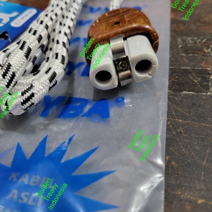 

Kabel Colokan Oven Kue Lapis Listrik, Baking Pan Bahan Porselin