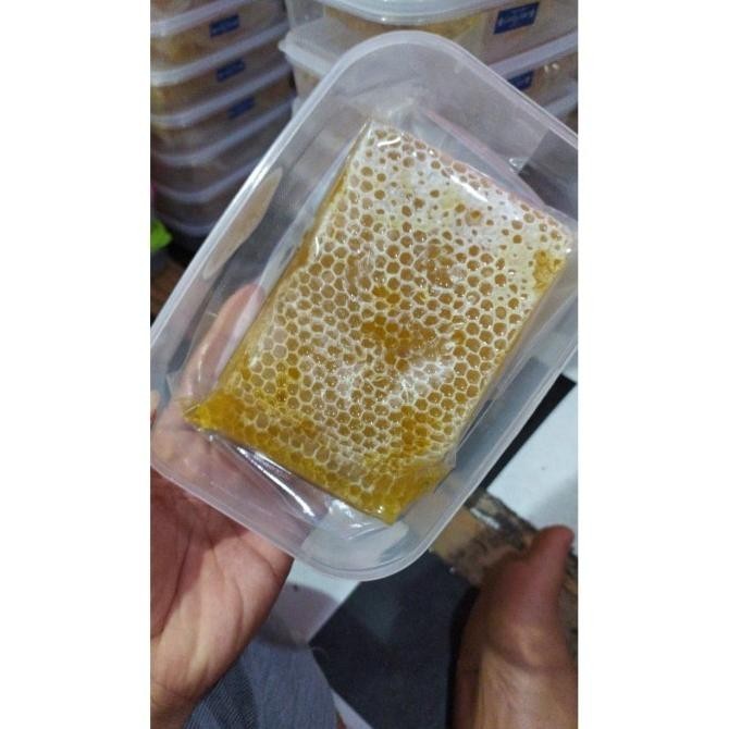 

MADU SARANG - COMB HONEY -RAW HONEY 500 Gr P52A