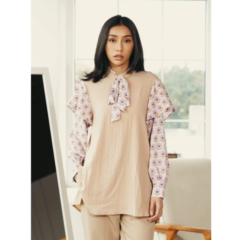(NEW) Zashi top beige Aleza Label