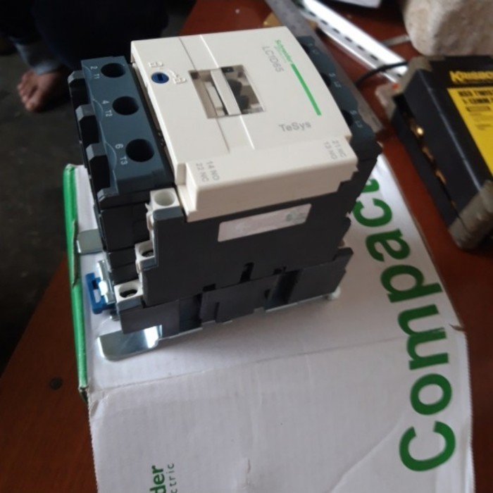 READY kontaktor / contactor Schneider LC1D65 M7 LC1D65M7 LCID-65M7 LCID65M7