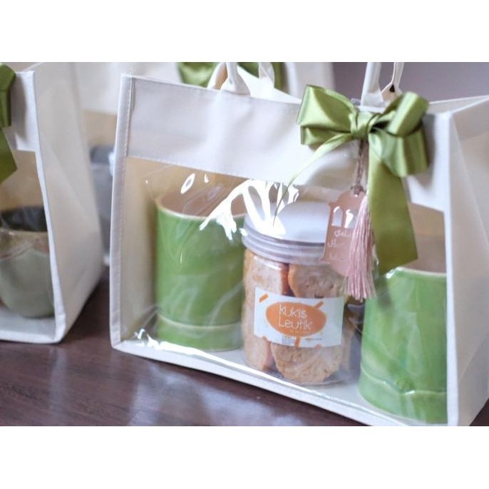 

#####] Hampers Lebaran Kue dan 2 Mug / Hampers Idul Fitri/ Parcel Lebaran