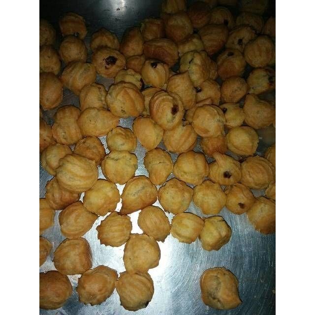 

Soes Coklat SKR 1 KG Sus Kering Isi Coklat Camilan Coklat