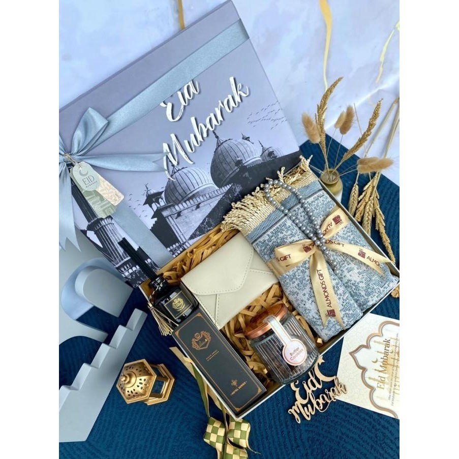 

Eksklusif Dan Terbatas!!! Hampers Special Eid Lebaran Idul Fitri Ready Myrrahlook