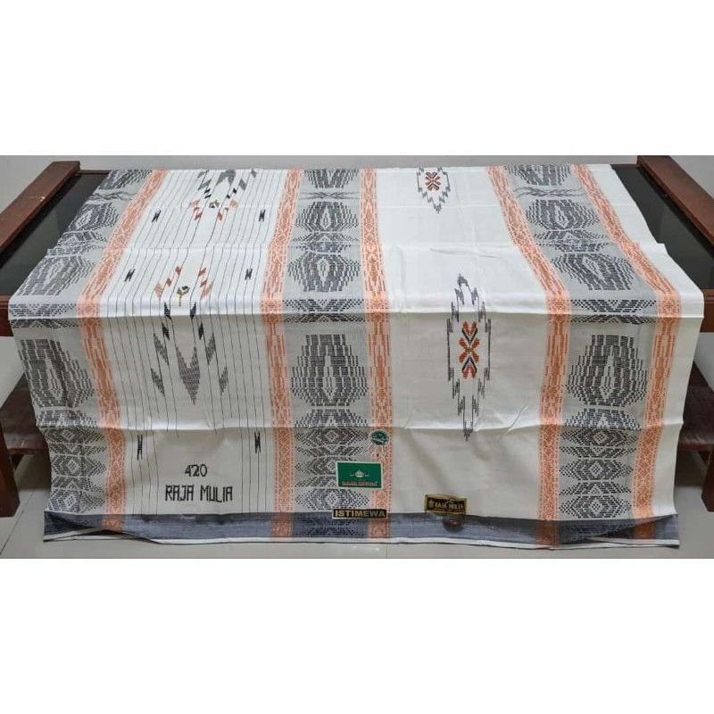 SARUNG TENUN SUTRA RAJA MULIA 420