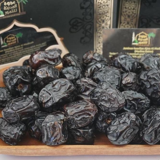 

Kurma Ajwa Super Premium 1 Kg Asli Madinah Bersertifikat