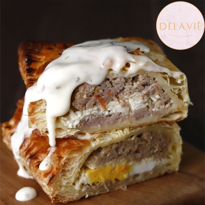 

beefeggy puff (delavie patisserie)