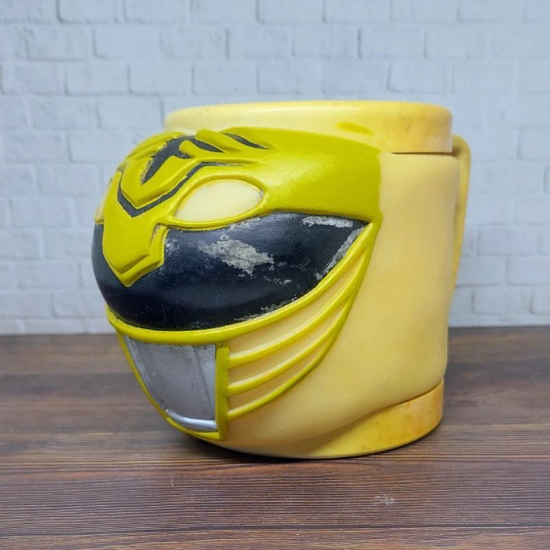 Preloved Mug Power Ranger Kuning Vintage Megacept mug ranger jadul