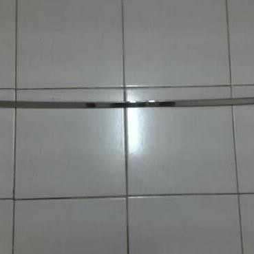 List Kaca Belakang Chrome Suzuki New Ertiga