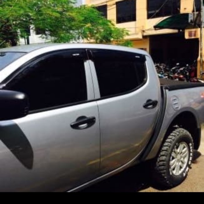 TALANG AIR MOBIL STRADA TRITON 2008-2012