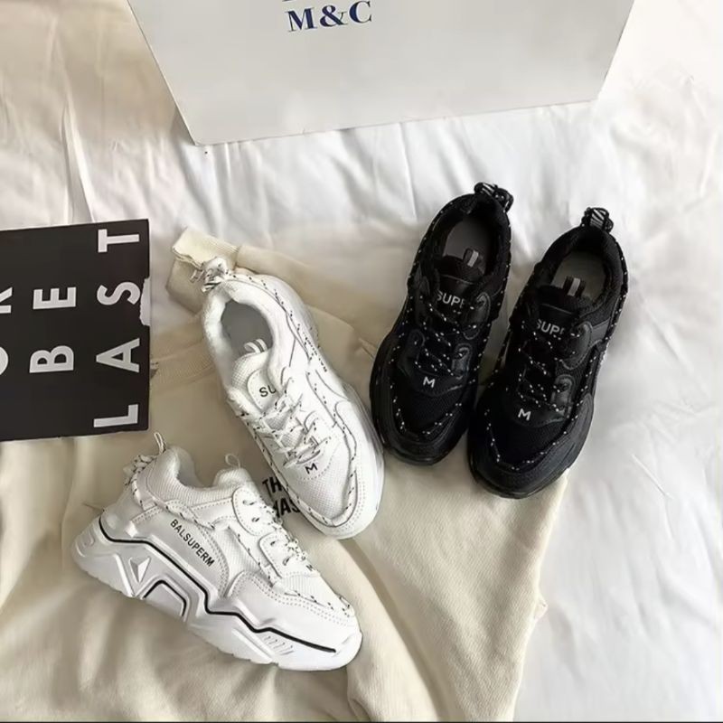 Sepatu Sneakers Wanita Terbaru Cewek Dewasa Keren Murah Kekinian Perempuan Ootd Cewek Korea Warna Hi