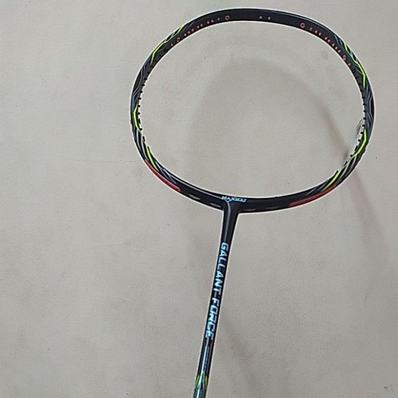 Raket badminton maxbolt gallant force