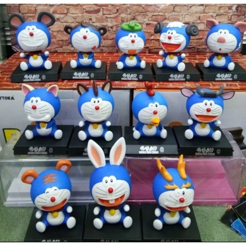 Pajangan Per Dasboard Mobil Hiasan Mobil Bobble Head Action Figure Doraemon Shio Shio