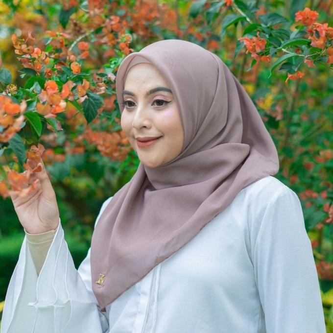 Zianisa - Maliha Scarf Hijab Segi Empat Polos Pollycotton Premium