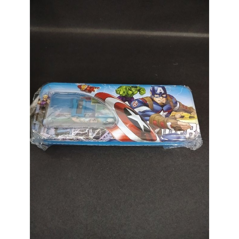 

Tempat pensil kaleng