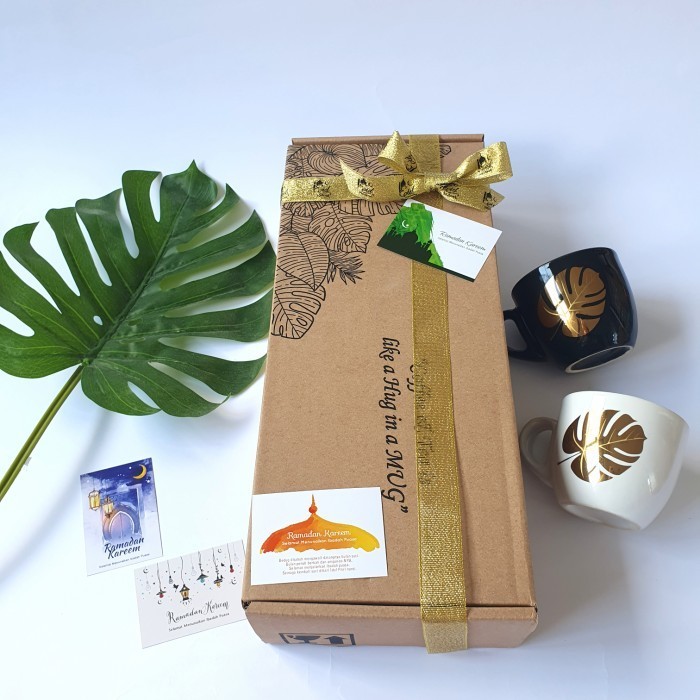

Limited! Parcel Hampers Idul Fitri/ Lebaran/ Ramadhan Kareem Tea Set Monstera - Putih New