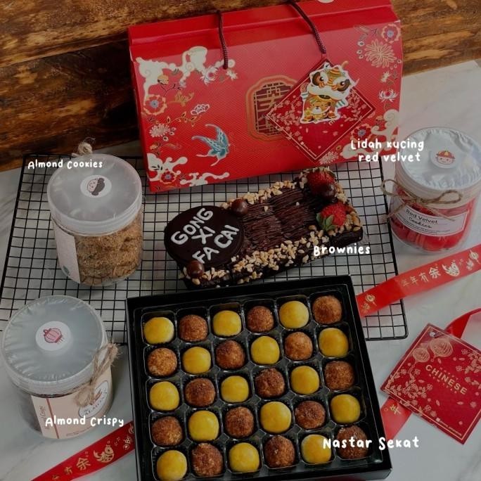 

Hampers Imlek Paket Nastar Sekat 30 pcs