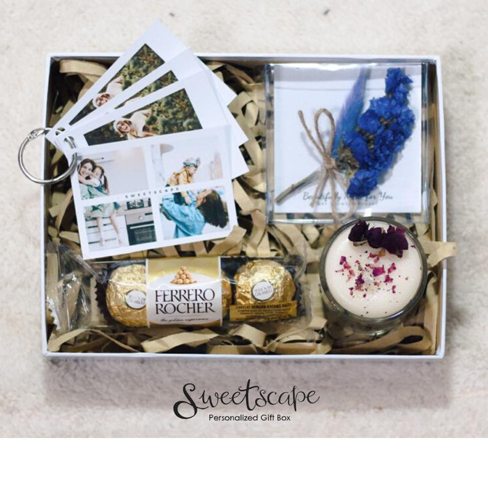 

Gift Box Package 7 - Paket Hampers 7 - Hampers Ulang Tahun