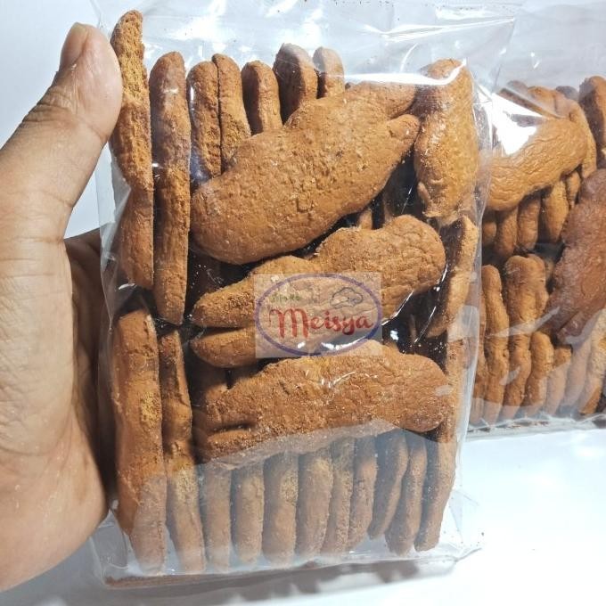 

New Kue Bangkit / Biskuit Bangkit Jahe Hangat Di Tenggorokan 250 Gram Berkualitas