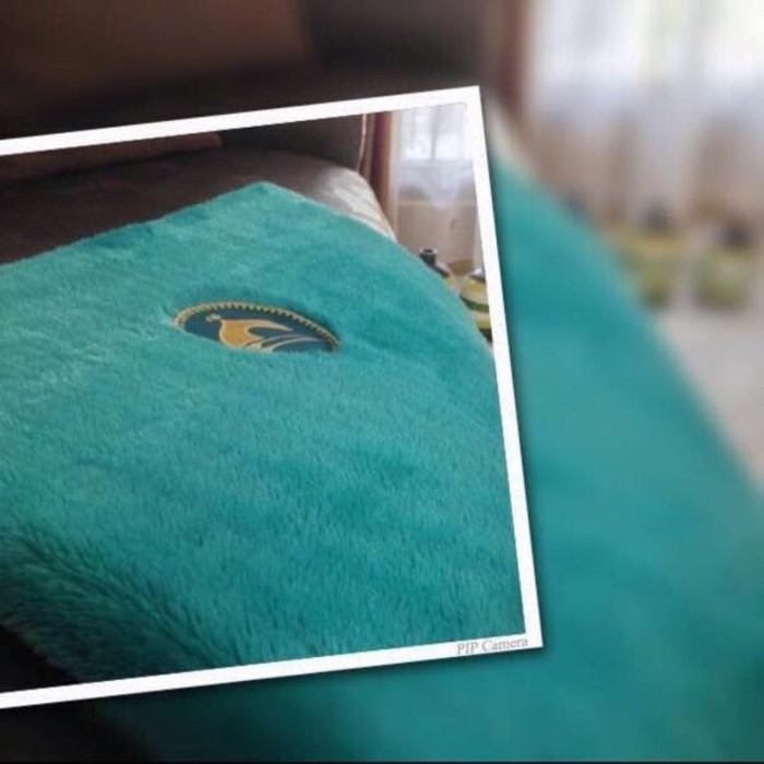 Karpet Sajadah Bulu Tebal Istimewa - Warna Cream