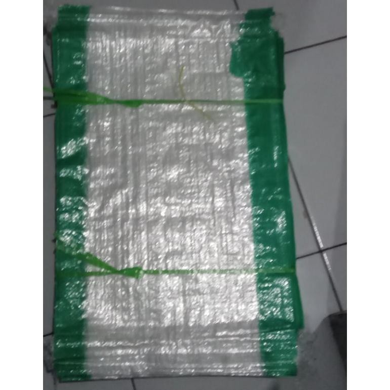 

Promo Akhir Tahun Karung Plastik Baru 5 Kg (100 Pcs) Promo
