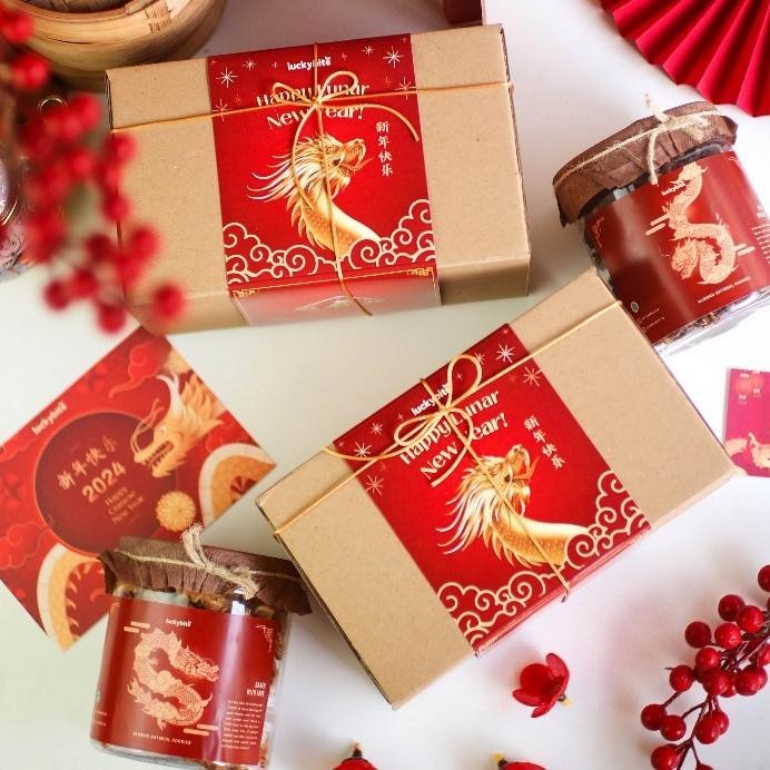 

Hampers Imlek / Cny Hampers / Parcel Imlek - Oatmeal Cookies 2 Jar + Free Kartu + Tali + Voucher + Bubble Wrap | Luckybite Terbaik