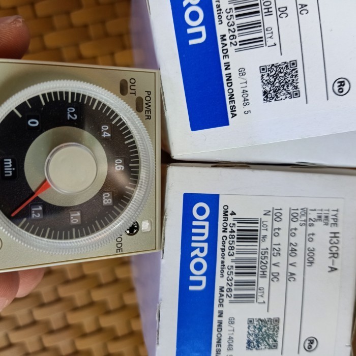 Ready TIMER OMRON H3CR-A 220vac kaki 11