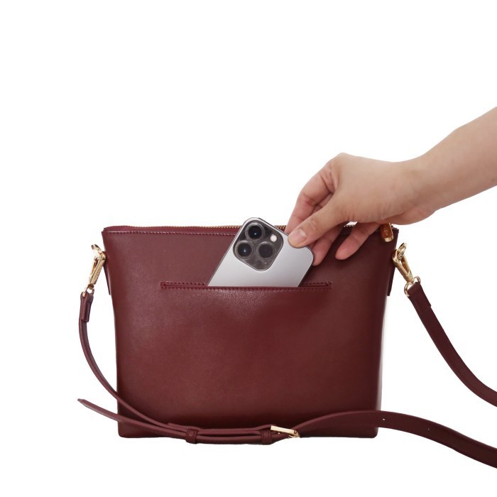 Povilo Milan Sling Bag Burgundy