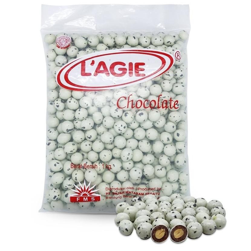 

Siap Kirim >>> Lagie Planet Coklat 1Kg (Isi Kacang Tanah)