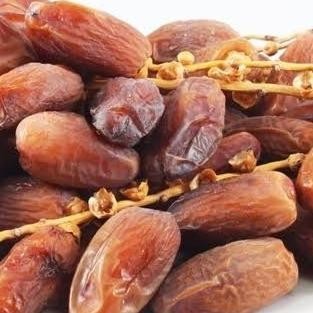 

KURMA TUNISIA TANGKAI 1KG/ KURMA TANGKAI MURAH KS