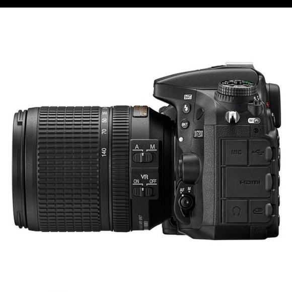 Nikon D7200 Kit 18-140Mm / D7200 Kit 18-140Mm Termurah Terlaris Promo