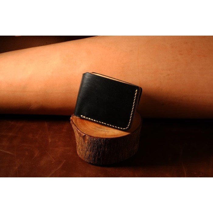 Voyej Karimata Iv Black - Dompet Kulit Pria