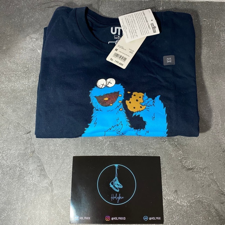 KAWS x Uniqlo x Sesame Street Cookie Monster Tee Navy [100% ORIGINAL] - M UNIQLO