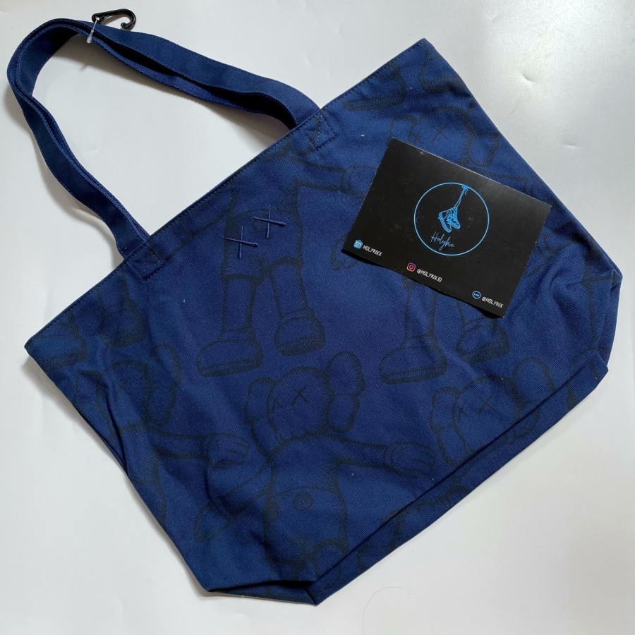 KAWS x Uniqlo Holiday Tote Bag Navy - SS19
