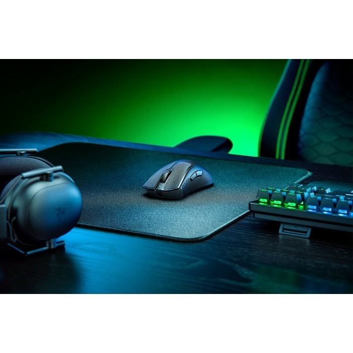 Razer Deathadder V3 Pro Ultra-Lightweight Wireless Ergonomic Mouse