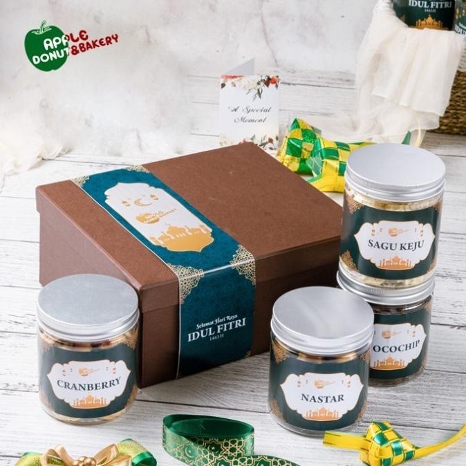 

Barang Terlaris Paket Hampers Kue Kering Lebaran Idul Fitri Isi 4 Farantiika