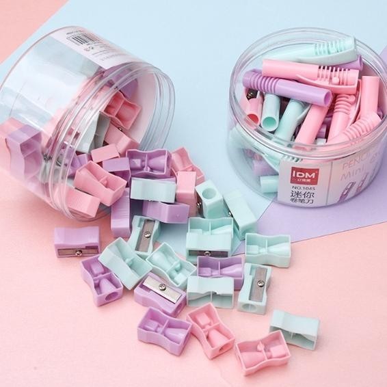 

MINI PENSIL SHARPENER MACARON COLOR / RAUTAN ASAHAN KECIL WARNA PASTEL MACARON Q119