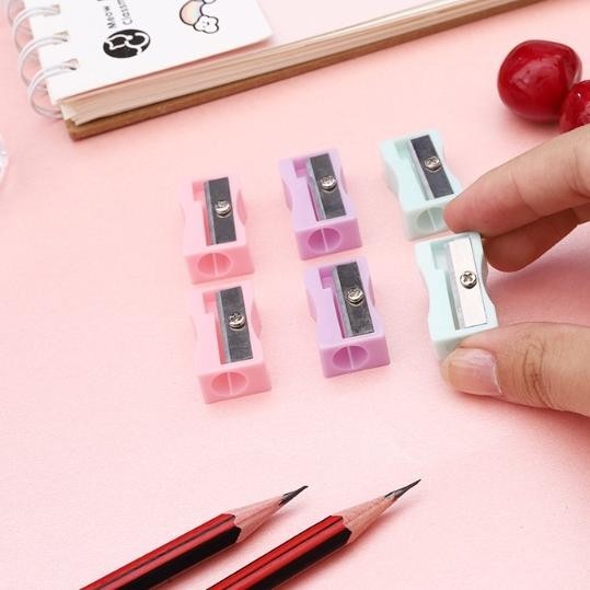 

MINI PENSIL SHARPENER MACARON COLOR / RAUTAN ASAHAN KECIL WARNA PASTEL MACARON Q294