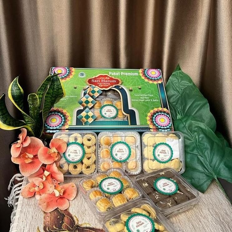 

CR - Kue Kering Lebaran/Kue Kering Sari Harum Isi 6 toples/Parcel Lebaran TERLARIS