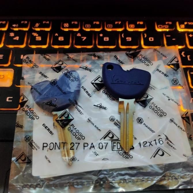 BLANK KEY / KUNCI DUPLIKAT / KUNCI BIRU PIAGGIO VESPA ORIGINAL
