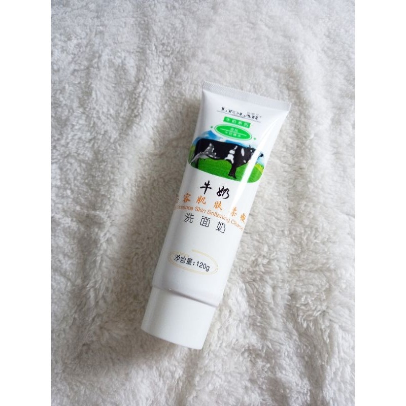 Lyolan Milk Cleanser/Sabun susu Lyolan Original
