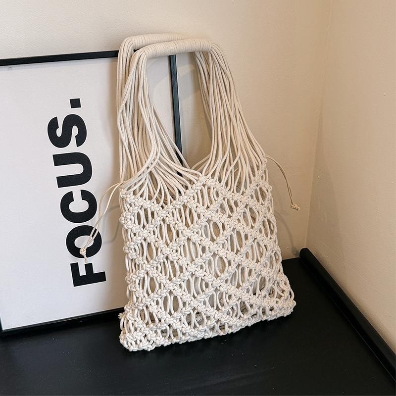 

Women's Wool Woven Niche Design Original Shoulder Bag Hollow Pastoral Style