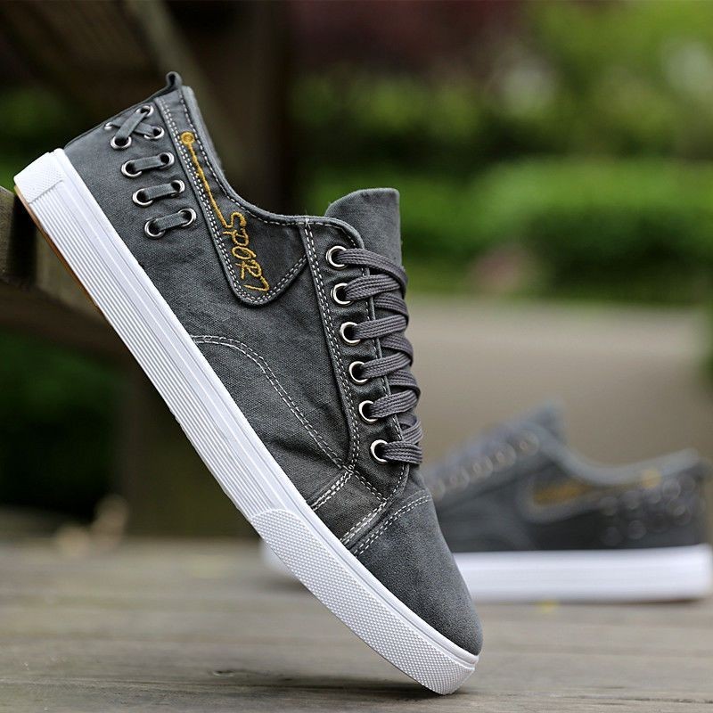 Sepatu Gaya Korea Pria, Sneaker Bernafas Low-Top Sepatu Kanvas Denim Kasual