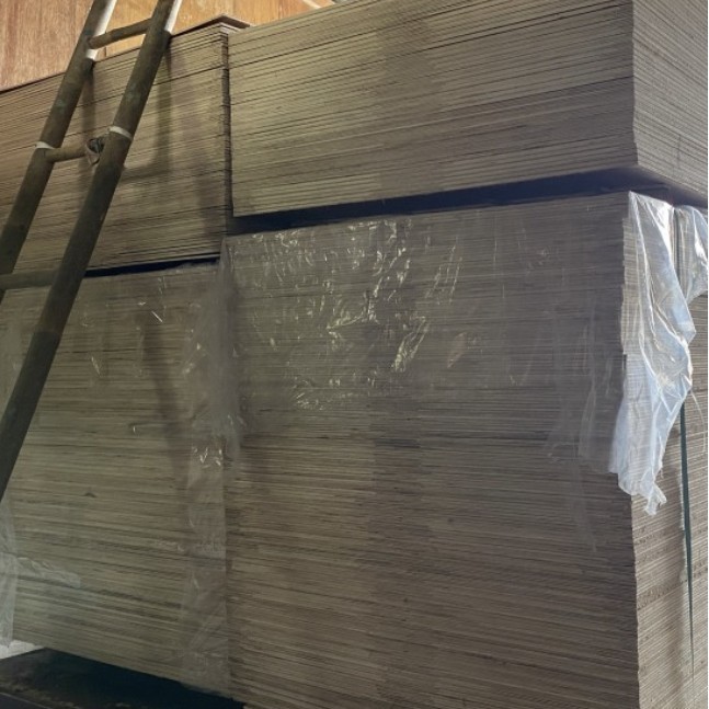 TRIPLEK 12 MM MERANTI MC PLYWOOD