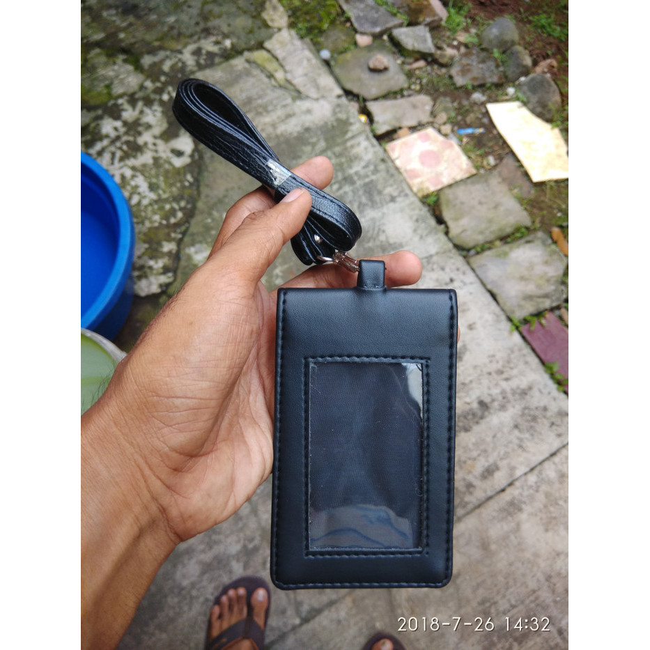 

Tempat Id Card Holder Kulit Magnet Kalep