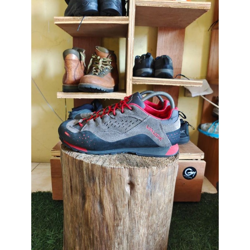 SEPATU OUTDOOR VAUDE