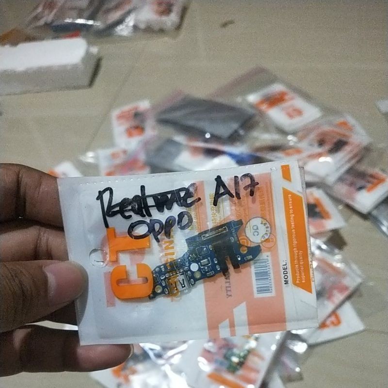 FLEXSIBE OPPO A17 / a17k  BOARD CHARGER PAPAN CAS full ic
