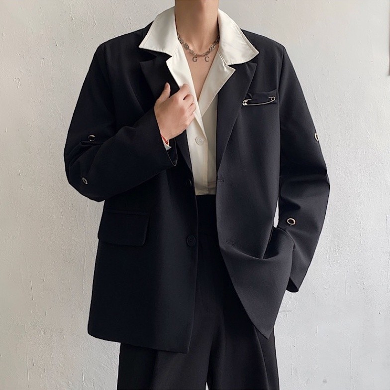 Jas Santai Pria Muda Berwarna Polos Sedikit Longgar dengan Gaya Ringan dan Dewasa Muda, Cocok untuk 