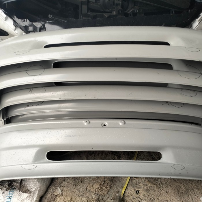 BUMPER,BEMPER DEPAN SUZUKI FUTURA /ORIGINAL