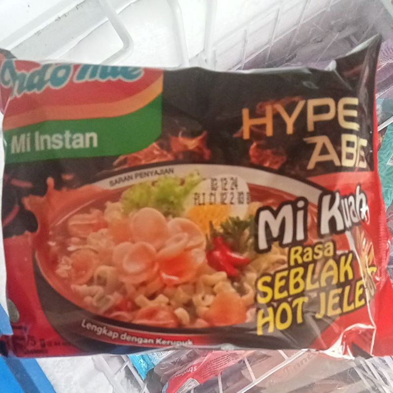 

INDOMIE mie kuah rasa SEBLAK HOT JELETOT 75 gr