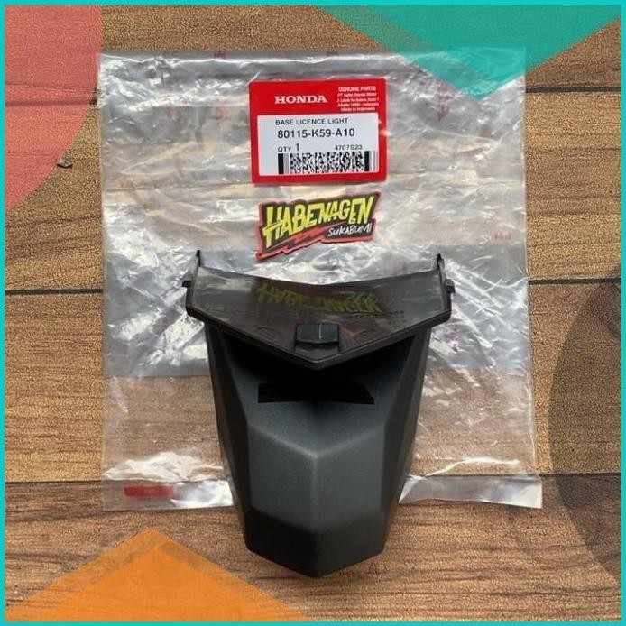 Base license cover tutup bawah lampu rem sambungan spakbor vario ori 1